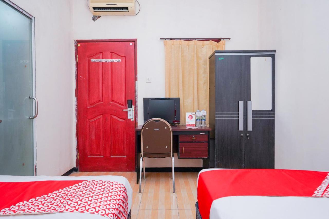 Collection O 1112 Comfitel Siwalankerto Aa4 Hotel Surabaya Exterior foto